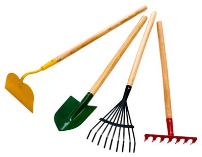 Сотня помощников: как садово-огородный инструмент облегчает работу?